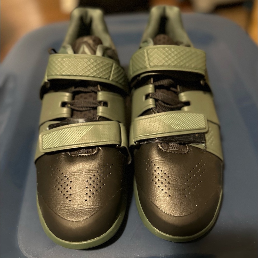 Reebok legacy lifters